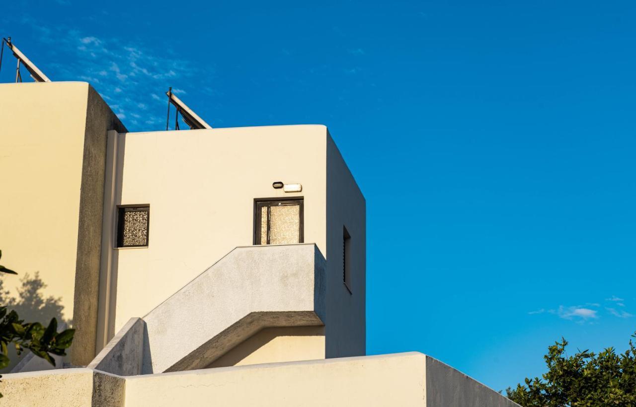 Polyrizos Hotel Rodakino Exterior photo